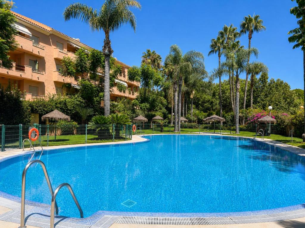Marbella Dunas de Cabopino 2BR Apartment with Private Garden, Pool & Parking - Magnolia Properties - 2