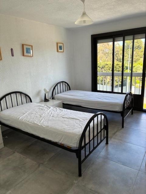 appartement F1 Estérel 50 m plage, parking, résidence sécurisée - 2