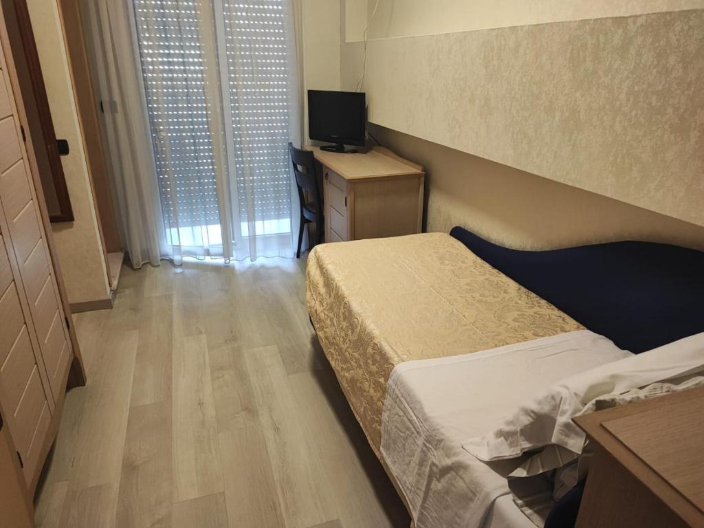 Hotel Mondial - 2