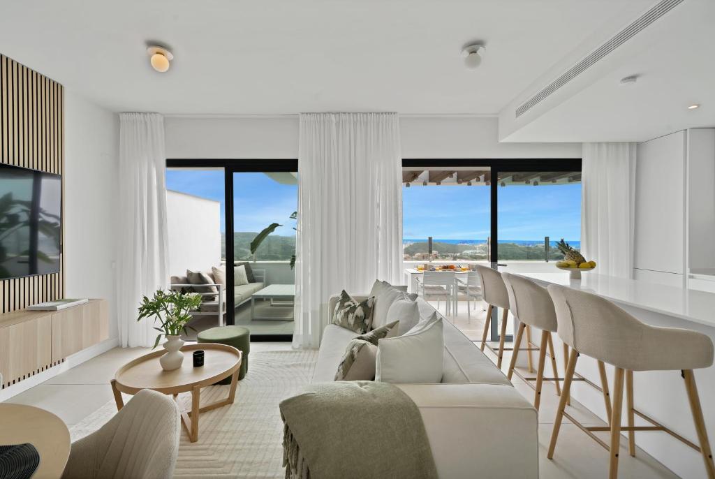 Luxe Penthouse Panoramic Sea View, Spa & Gym - 5