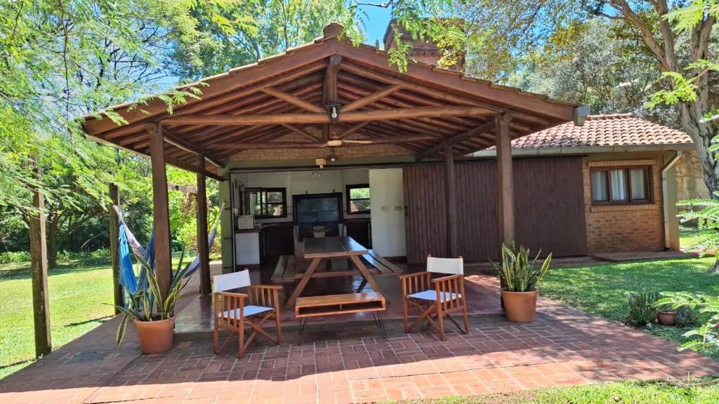 Cabañas lodge El Suizo - 1