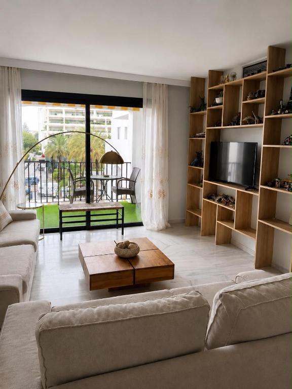 Casa 232 Modern Apartment in the Heart of Puerto Banús - 1
