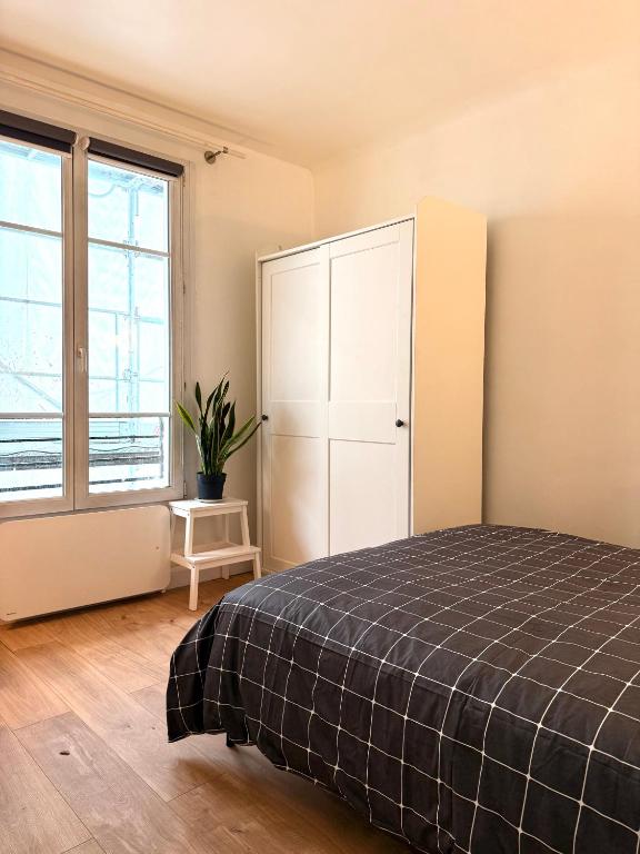 Central Bright Apartment Near Marais - 4