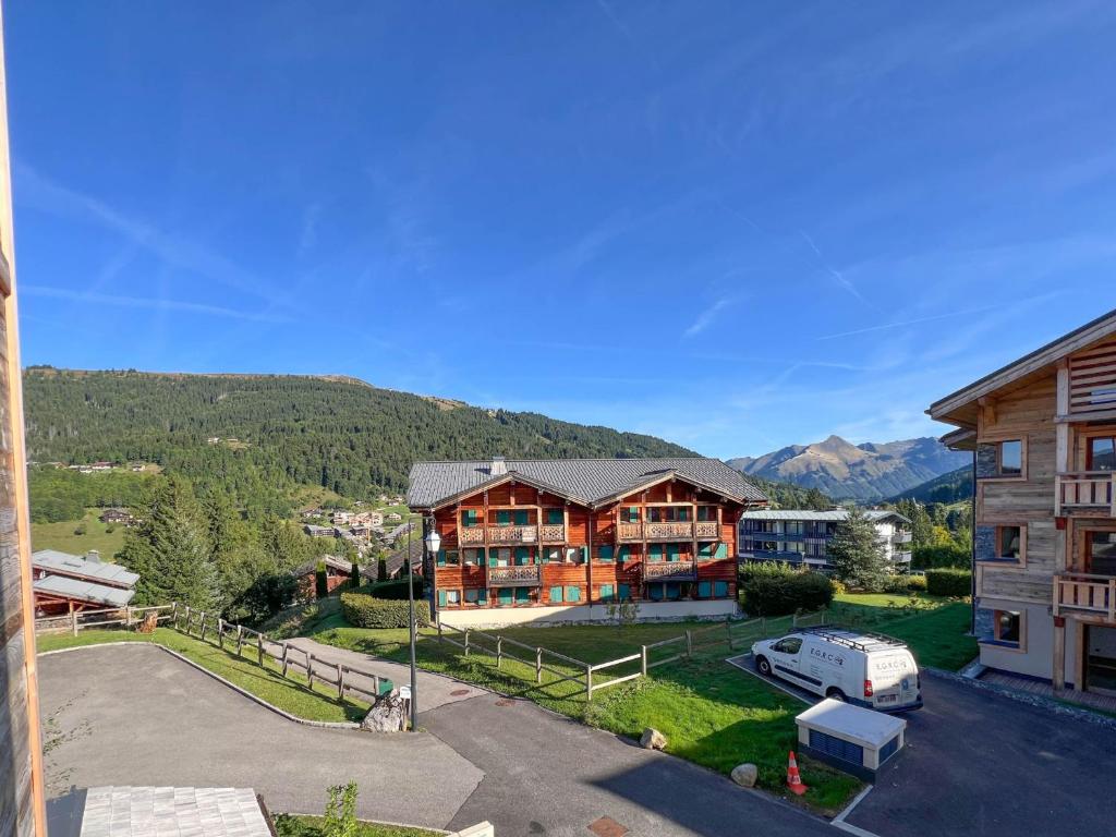 Appartement de Charme aux Gets - 9 Pers, Parking & Wi-Fi - FR-1-671-307 - 3