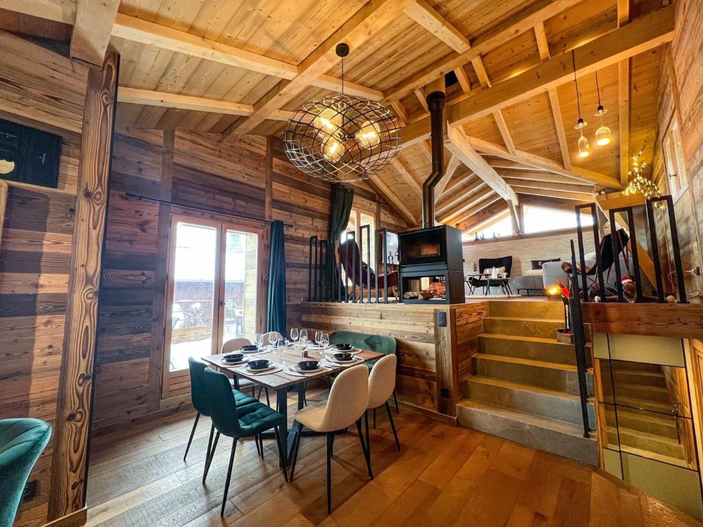 Chalet de luxe aux Gets - 4 chambres pour 9 personnes avec jacuzzi et Wi-Fi - FR-1-671-314 - 3