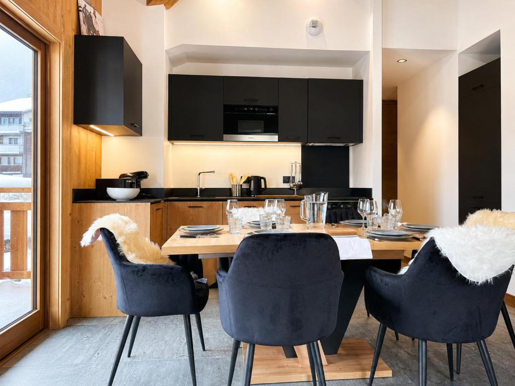 Appartement chic à deux pas des pistes de ski - 2