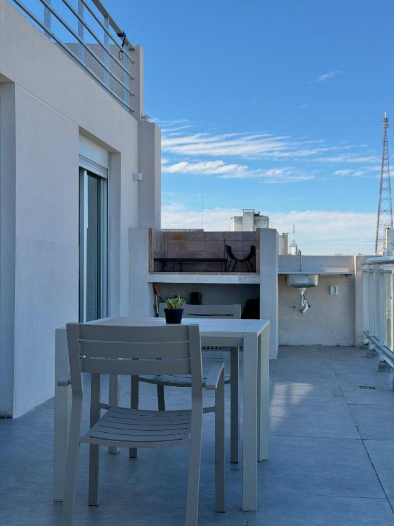Penthouse a estrenar con amplia terraza - 2