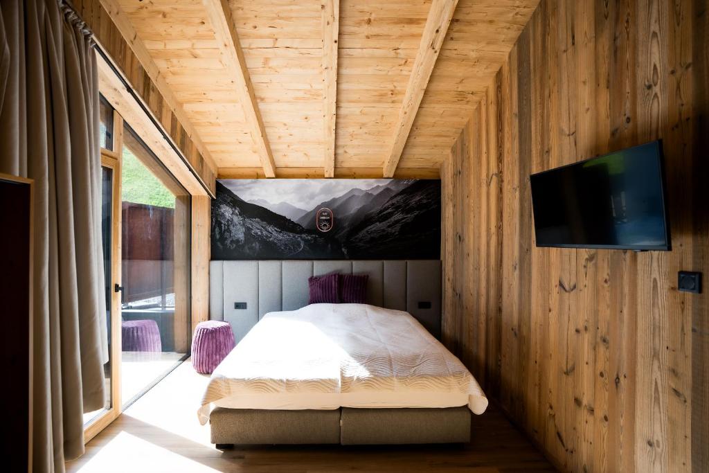 SLOW Fine Chalets, Private Dine & Spa - 2