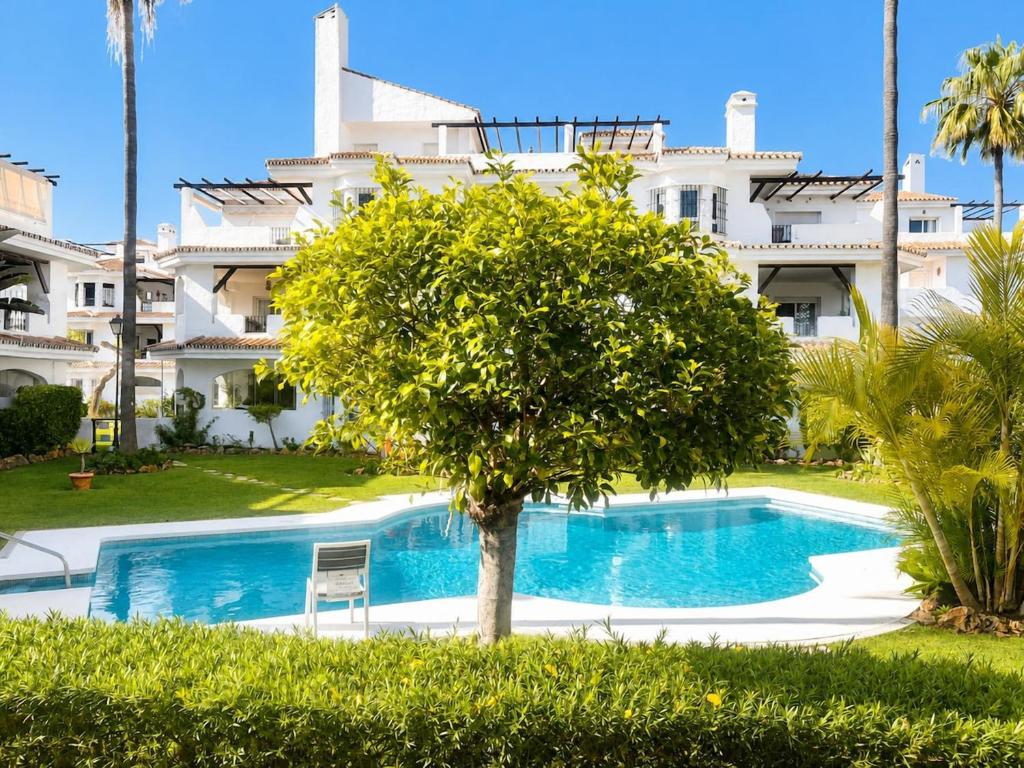 Apartment close to Banus with beautiful pool - 3