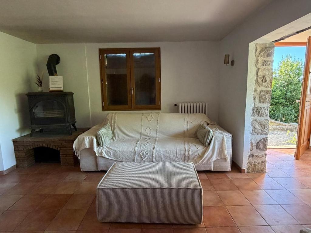 Charming Provençal Villa with Garden Views - 2