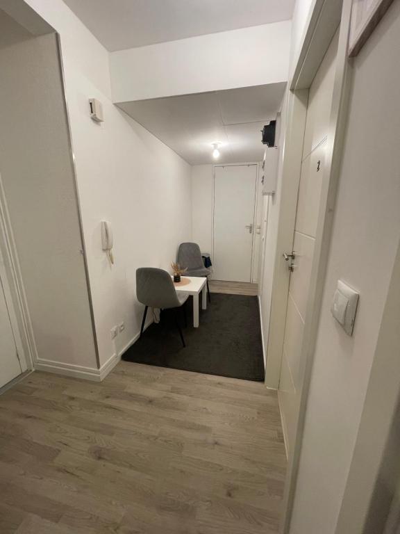 Frei Zimmer chambre libre - 4