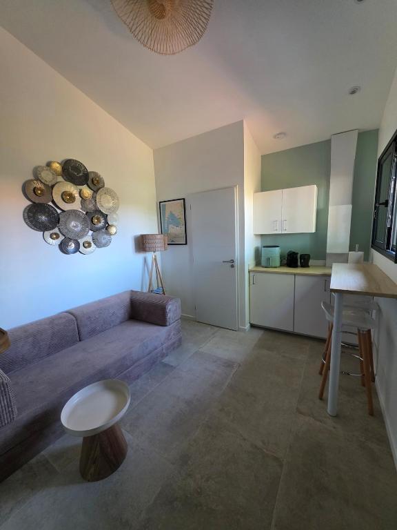 maison indépendante, 30m carré, entrée privée parking sécurisé - 3