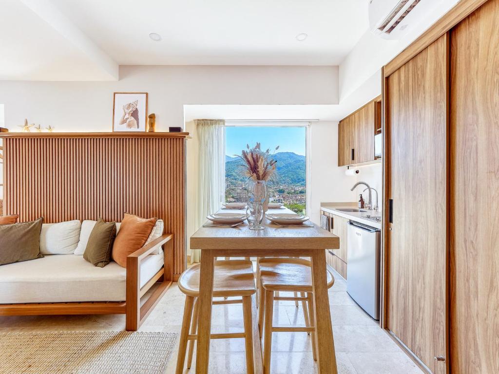 Moikkarentals Beachfront Studio Harbor171 PV - 5