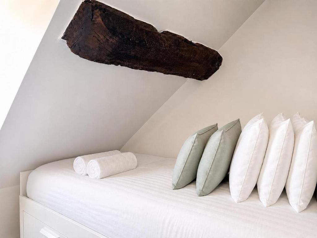 Le Marais Studio Apartment Near Place des Vosges - 2