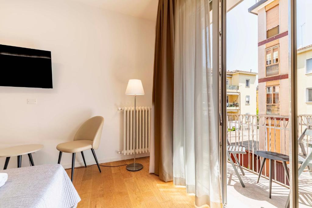 Venice 10 Min Modern 2BR Free Parking - 3