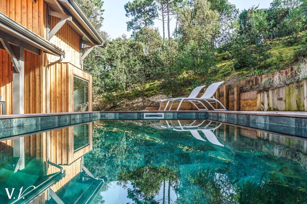 Brand new villa in the heart of Le Pila beach 10 minutes away - 3