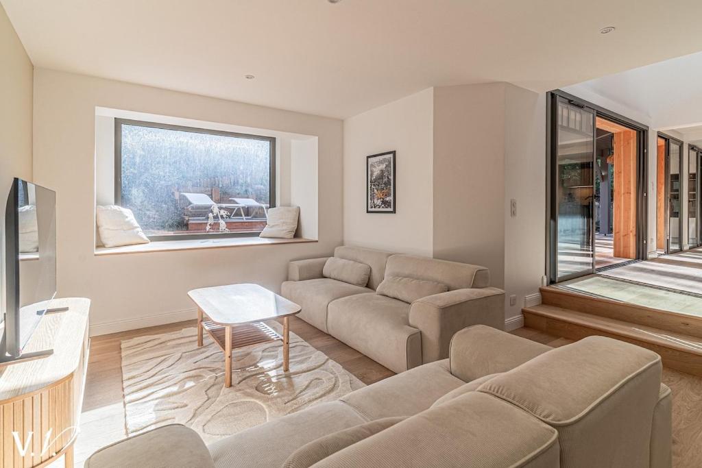 Brand new villa in the heart of Le Pila beach 10 minutes away - 4