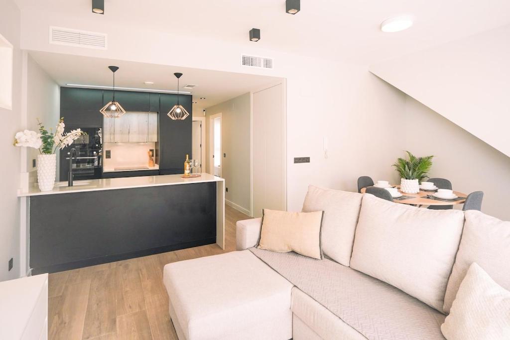 Penthouse with rooftop Terrace, pool & Jacuzzi - 1