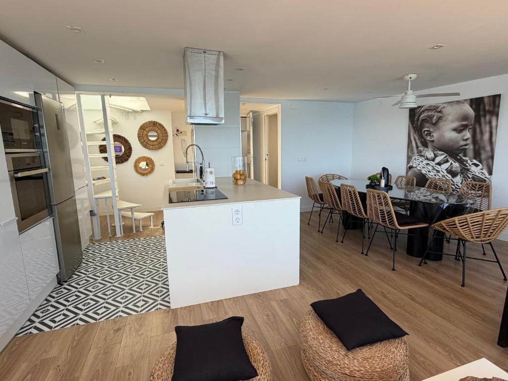Apartamento duplex FAMILIAS a primera linea en Playa de Gandia - 4