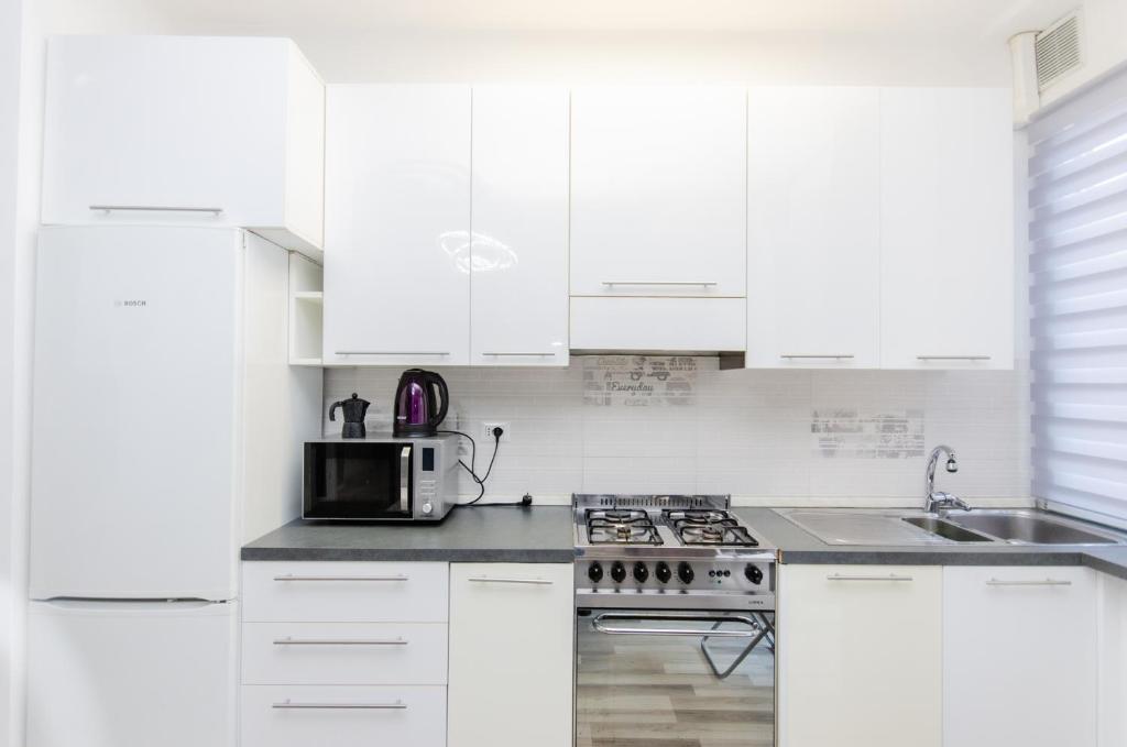 Lugano Home, alle porte del centro di Milano, grazioso appartamento nuovo con balcone esterno privato - 5