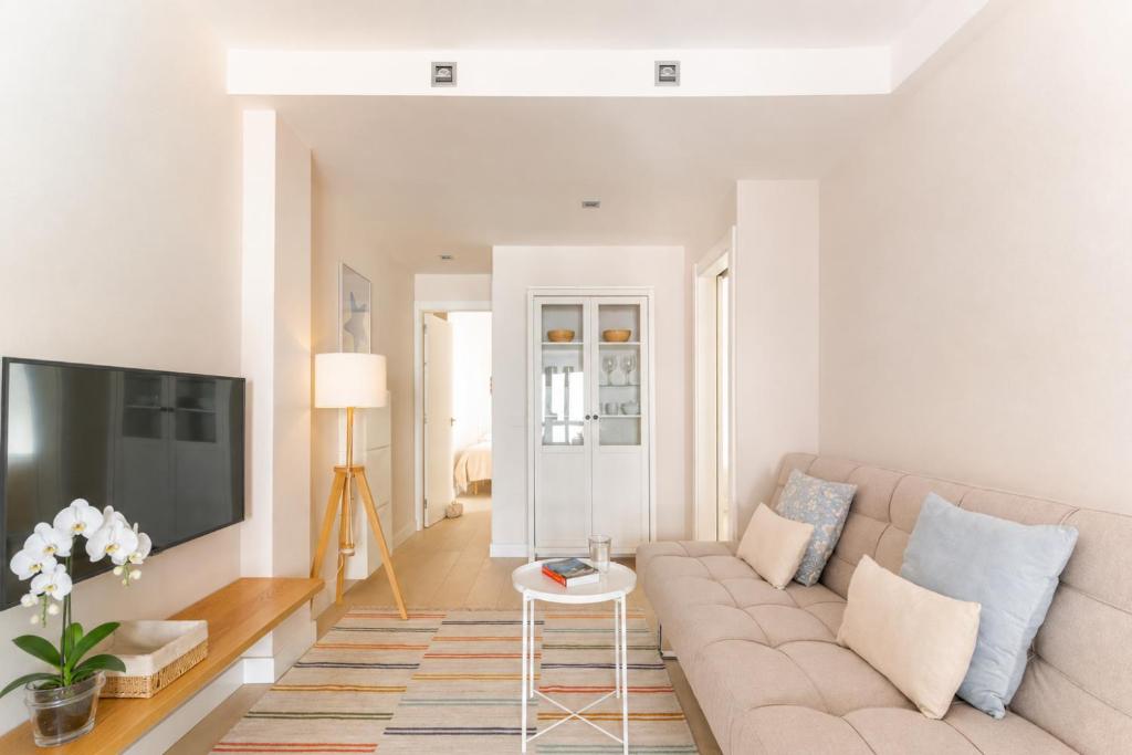 Minimalist Home Canteras Beach - 2