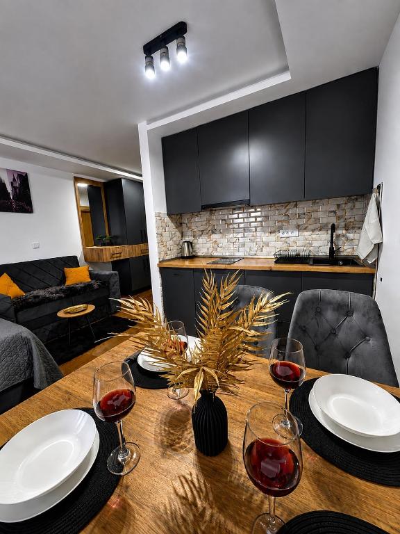 Golden Panorama Apartment & Spa - 3