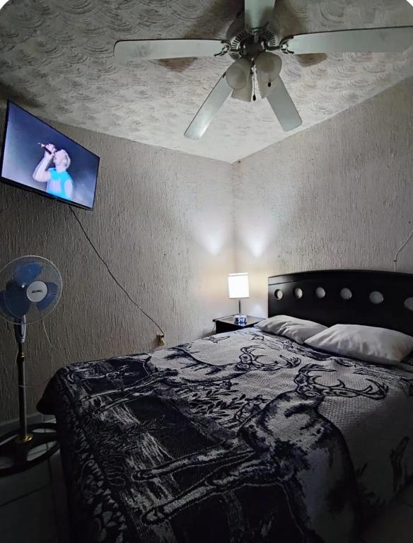 Habitación cómoda cerca de todo - 5