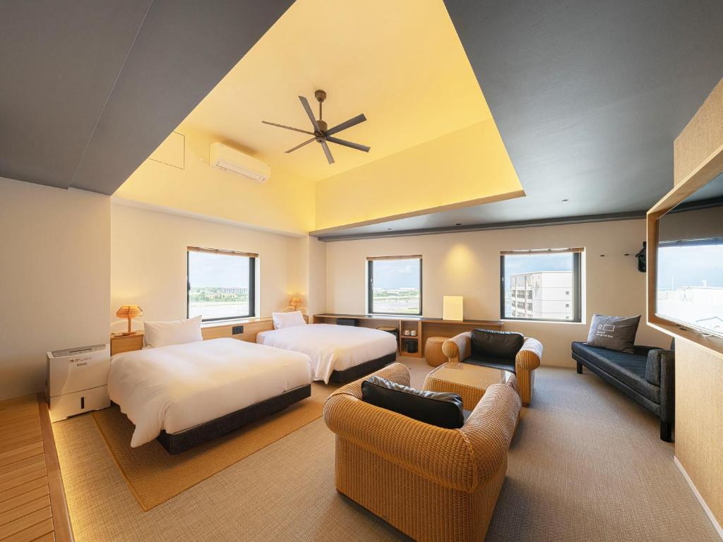 hotel androoms Naha Port