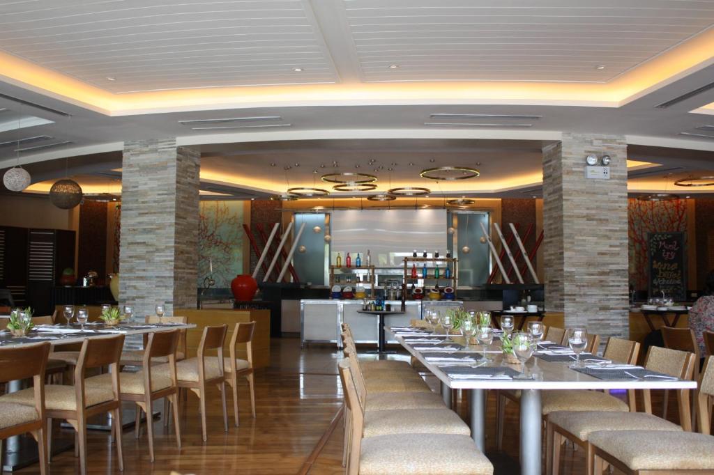 Restaurant, Pico de Loro in Nasugbu