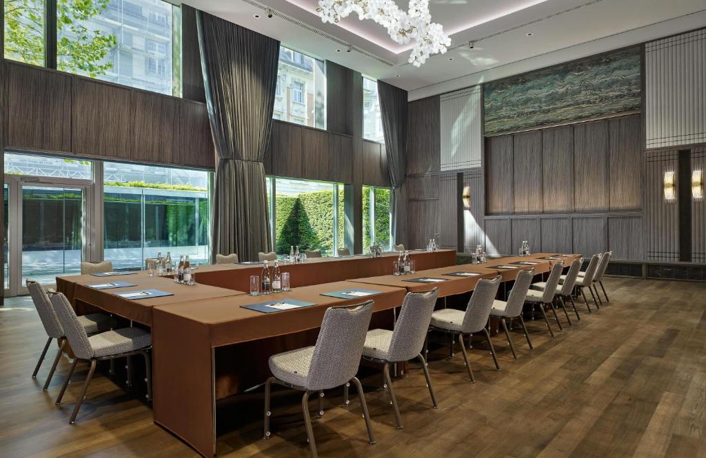 Meeting room / ballrooms