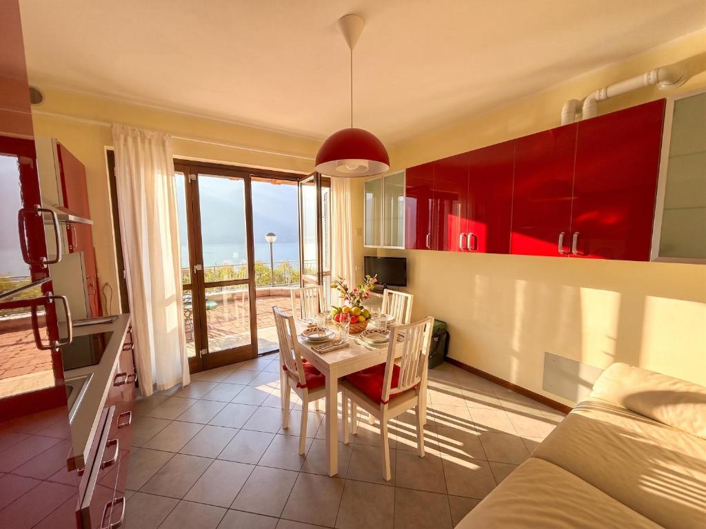 La Quiete 23 Lake view apartment by Gardadomusmea - 3