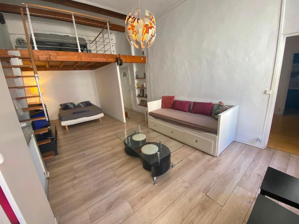 FLC, loft atypique CAMAS HYPER-CENTRE - 1