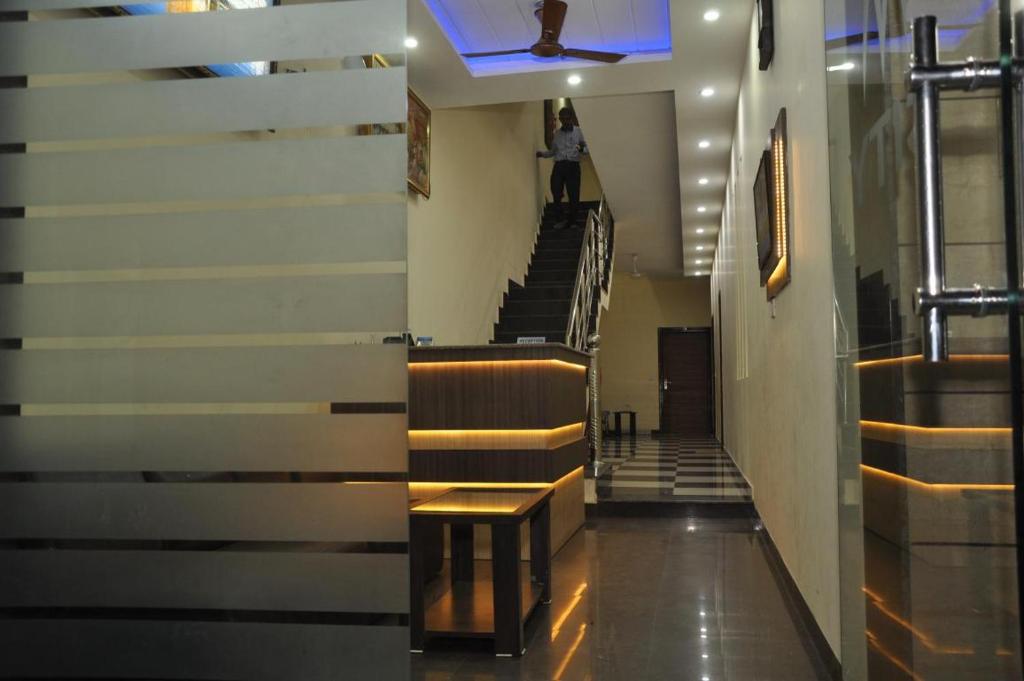 Hotel M City photo