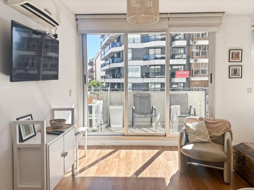 Charming Central Buenos Aires Apartment with City Views - 2