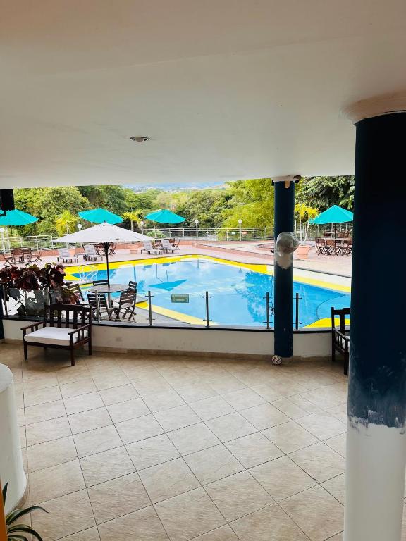 Hotel Cristalina - 3