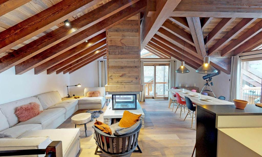 Chalet L'etable - CHALET | SAINT-MARTIN-DE-BELLEVILLE MAE-4304 - 1