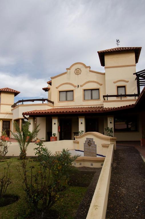 The Club House Alta Gracia - 4