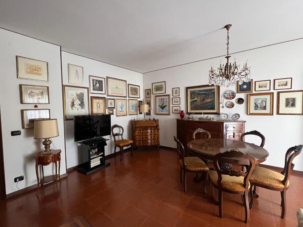 Kate's house - 1