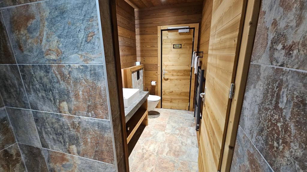 CHALET ALTITUDE 808 piscine intérieure, 9 chambres - 4