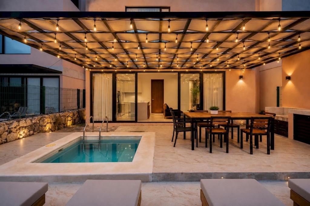Casa Tropica - Tulum Villa w Private Plunge Pool - 1