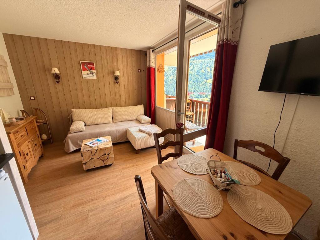 Meribel-Mottaret Rare 2 chambres dont cabine fermée à côté des pistes - Classé meublé de tourisme - 1