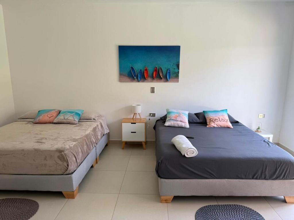 Villa Martina`s Luxury Beach House - 4