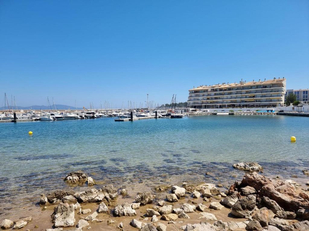 Apartamento acogedor cerca de la playa con aire acondicionado - HISP-236-180 - 3
