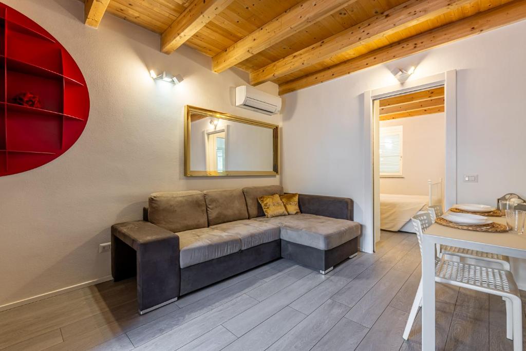 Aura Milanese Milano - 5
