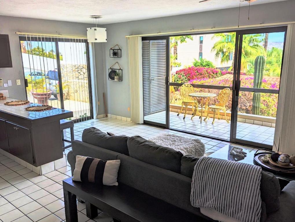 Walk to Beach - Pool Access - Walk to Restaurants - 1