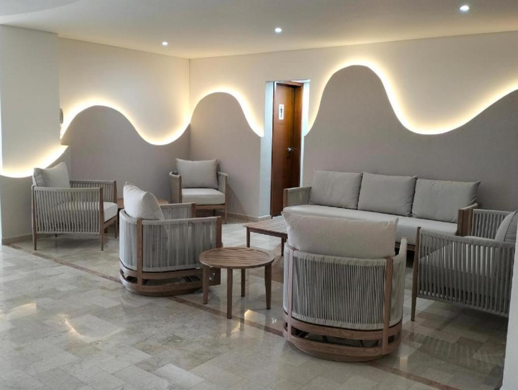 Apartamento en Edificio Sea View con Piscina Frente al mar y cerca a la playa - 3