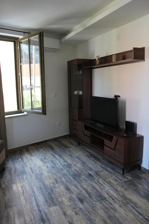 Agape Apartments - 4