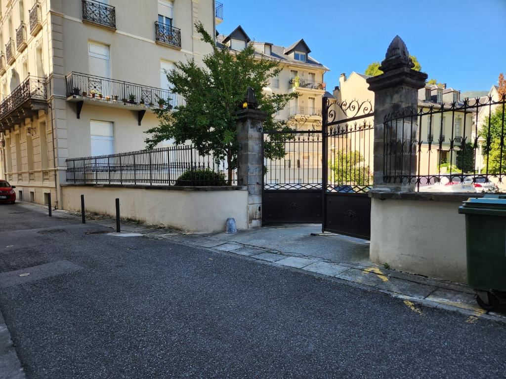 Agréable T2 plein centre parking privé - 3