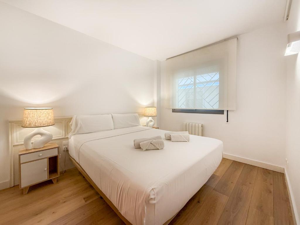 Blue Velvet by Hello Homes Sitges - 2