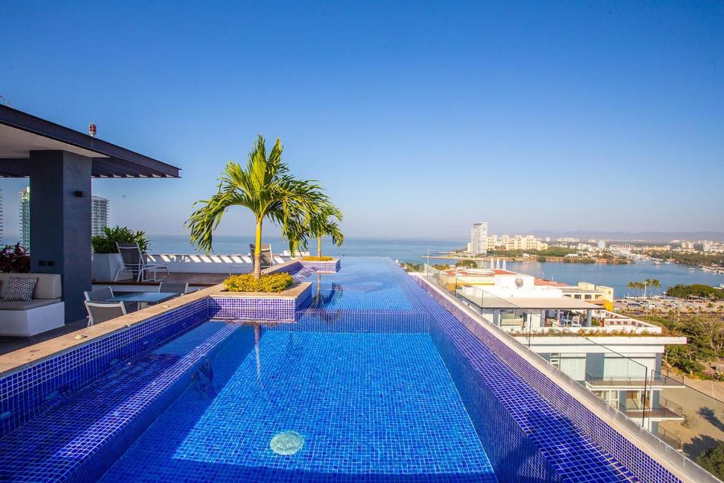 Soho Skies 204 Stunning Sunset - Ocean Views wit - 1
